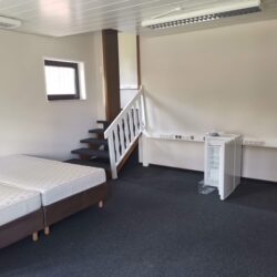 Exklusives Ein- bis Zweifamilienhaus mit Seitentrakt in Fuldabrück Dennhausen