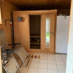Exklusives Ein- bis Zweifamilienhaus mit Seitentrakt in Fuldabrück Dennhausen